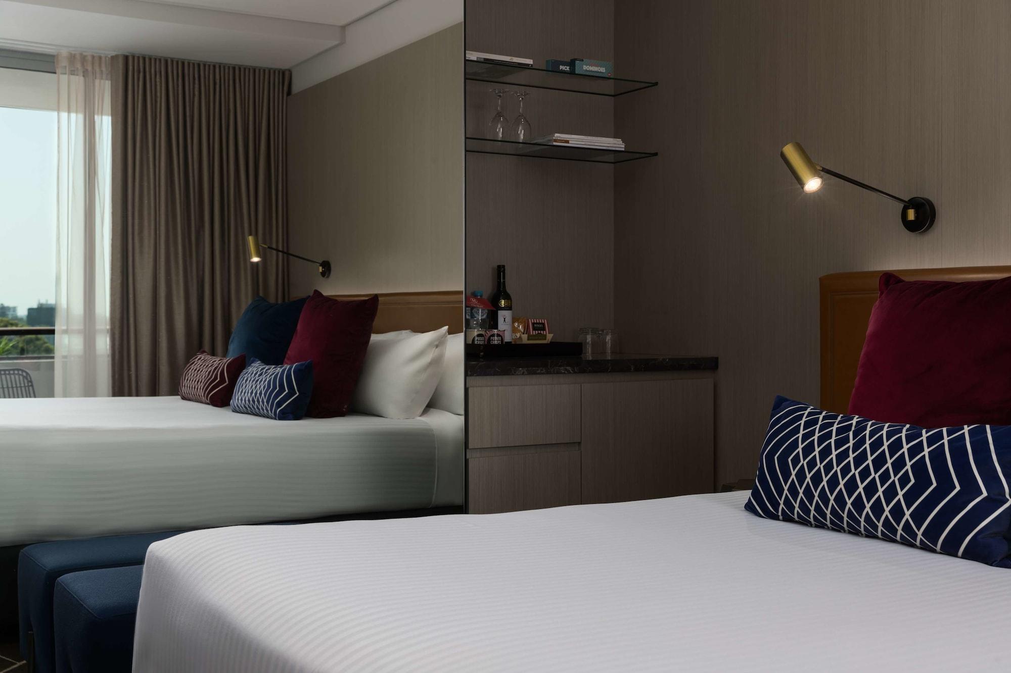 Rydges 4*