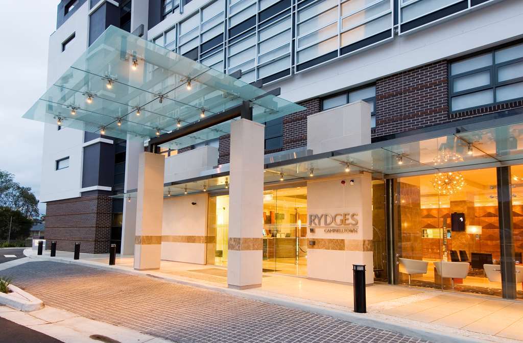 Rydges Hotel 4*